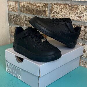Nike Force 1 Low Easyon Pre School All Black Brand New sizes 9C & 10C available